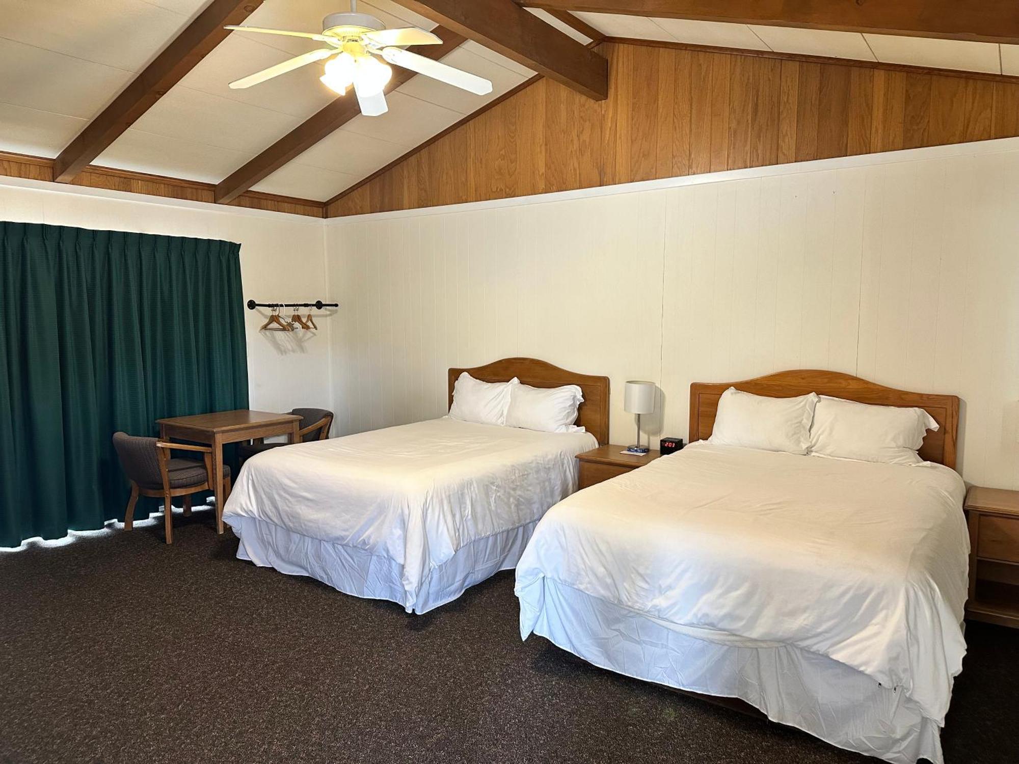 Meadowcliff Lodge Coleville Bagian luar foto