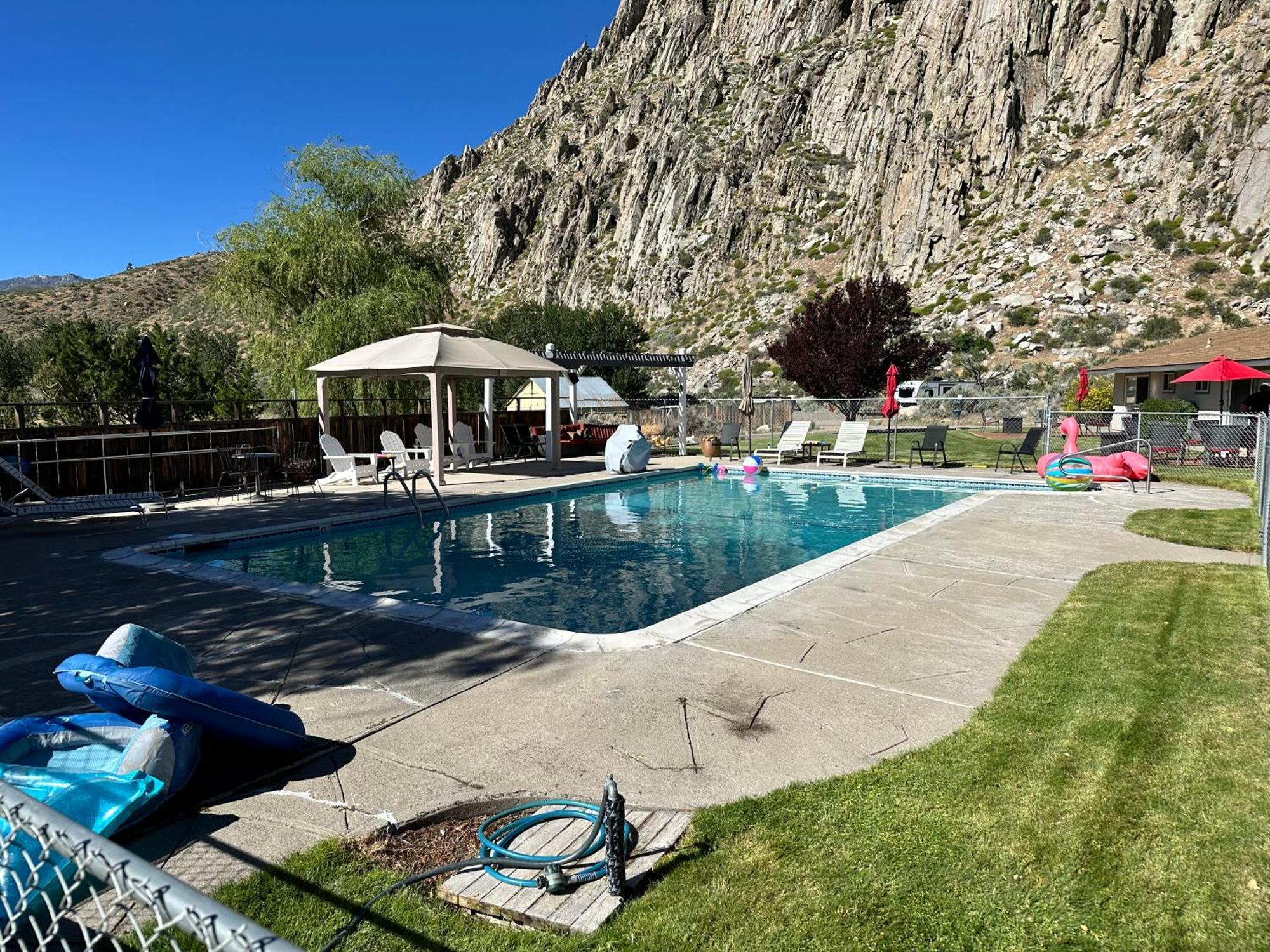 Meadowcliff Lodge Coleville Bagian luar foto